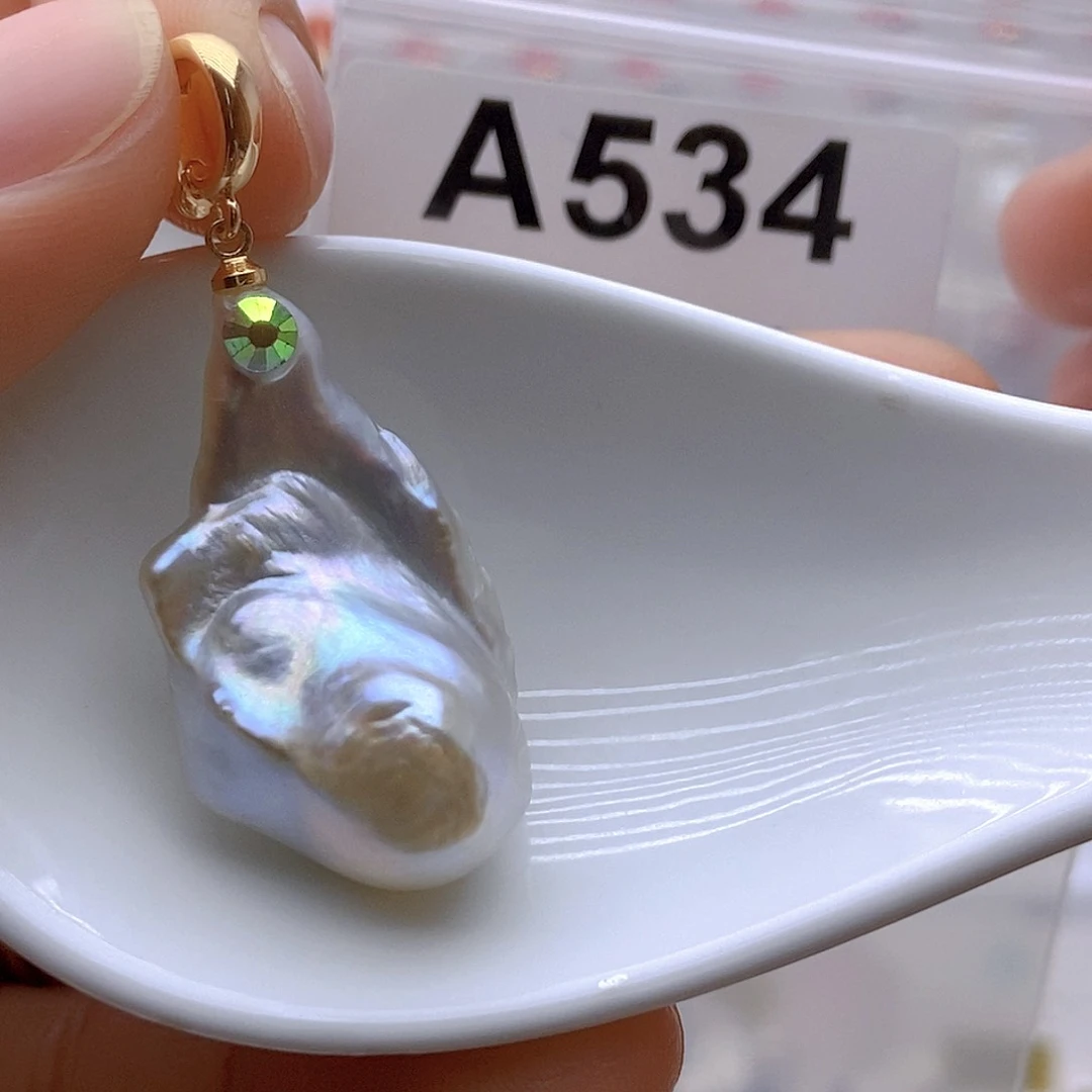 未镶嵌淡水珍珠颈饰