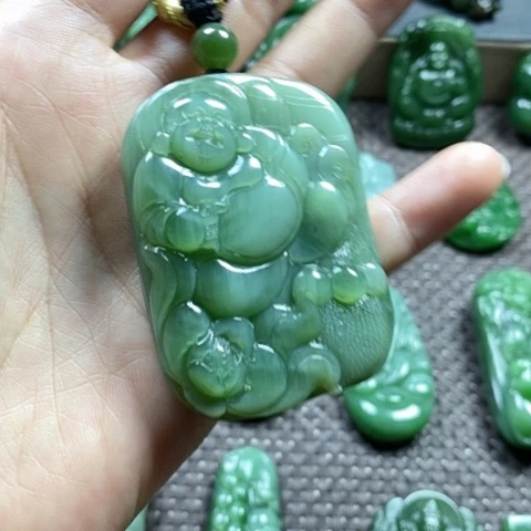 【闪购商品】颈饰未镶嵌和田玉