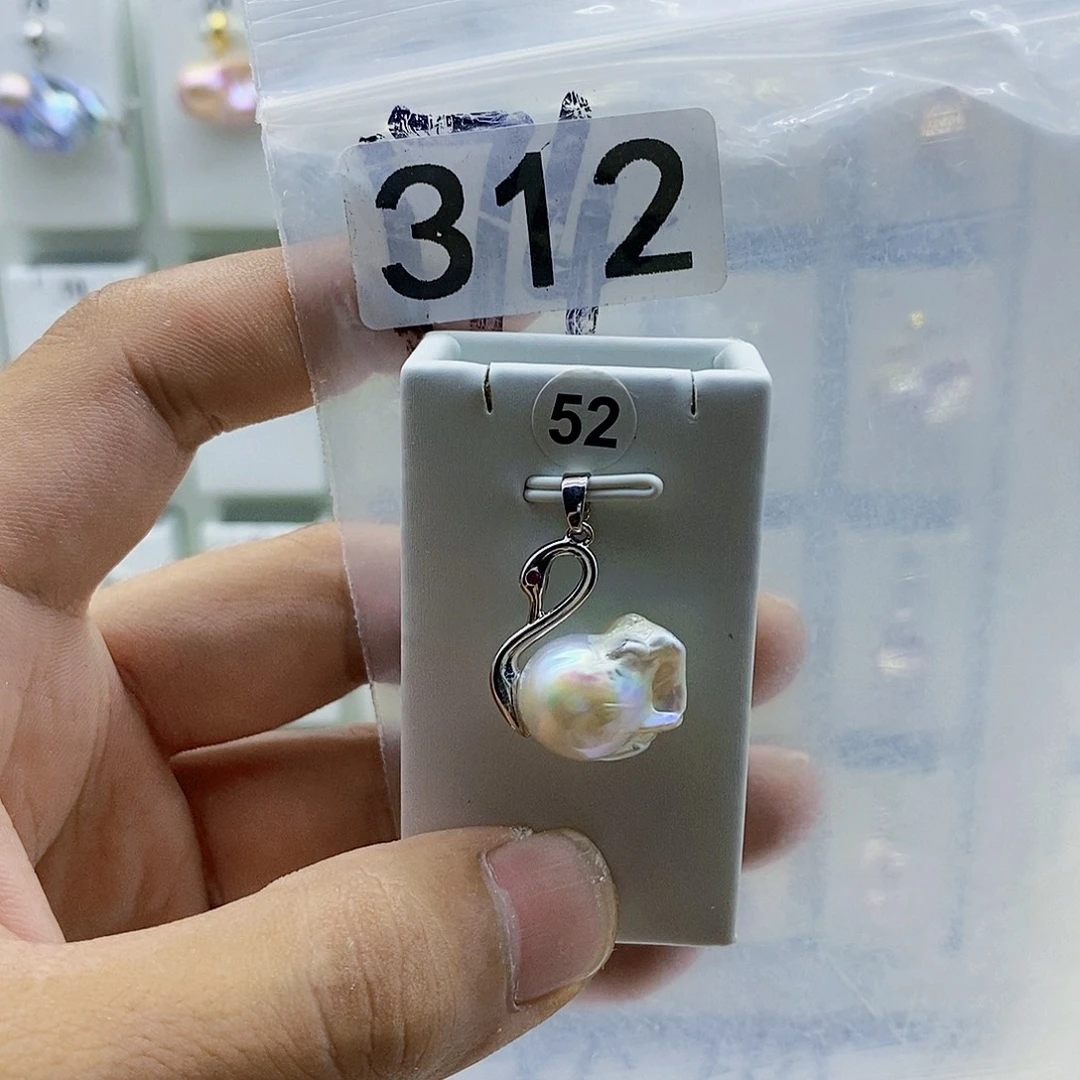 颈饰合金淡水珍珠