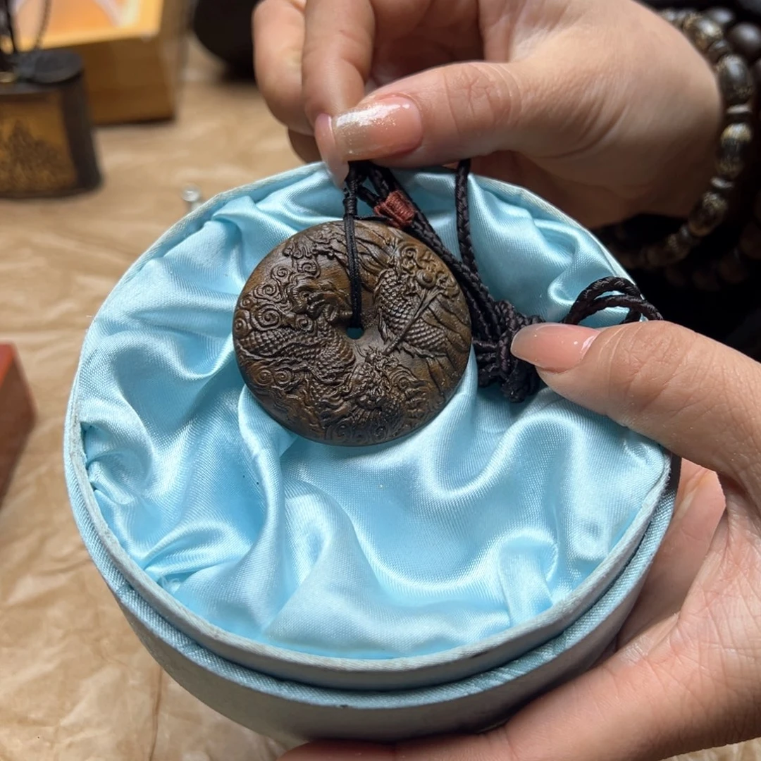 大叶紫檀（黑酸枝木类）