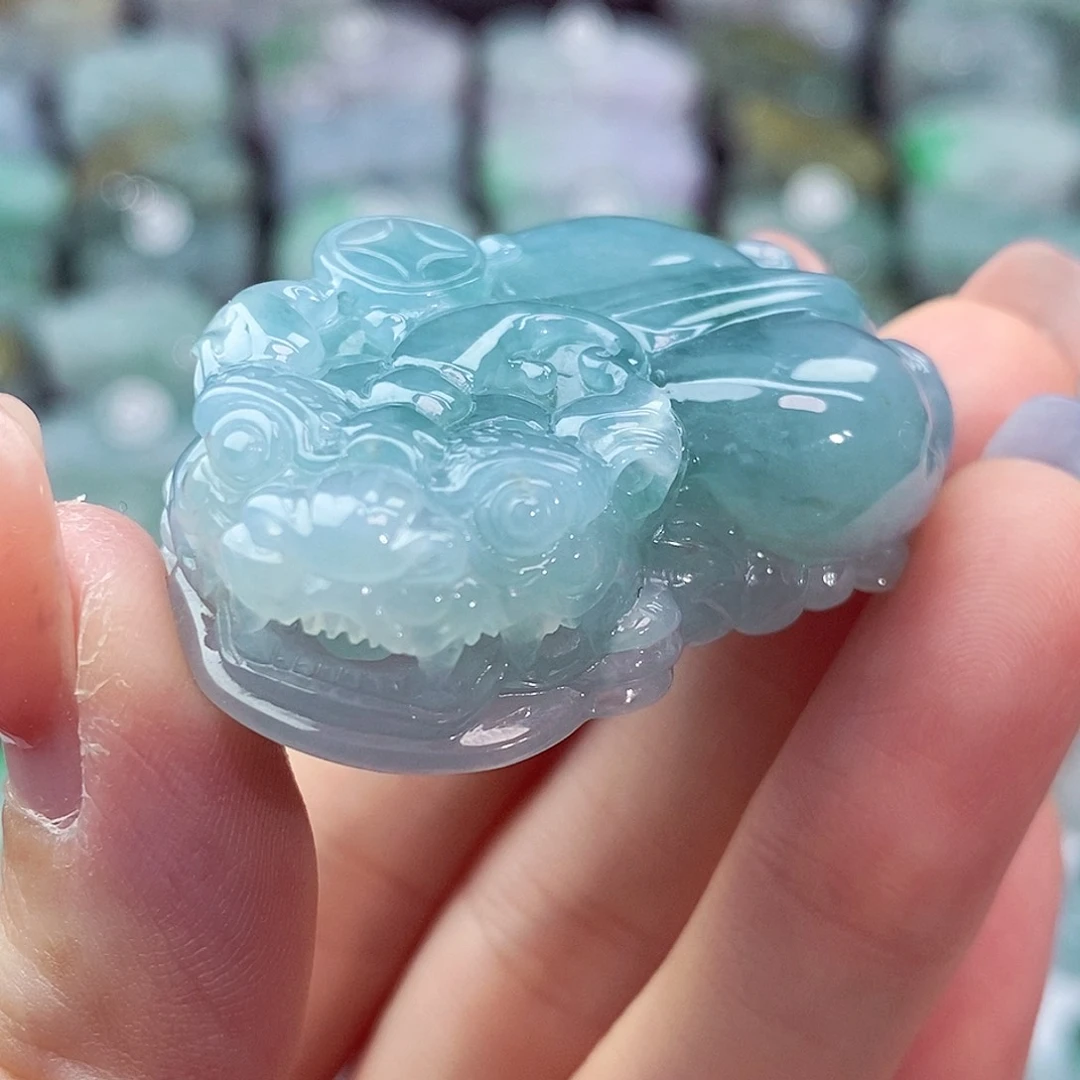 颈饰未镶嵌翡翠天然