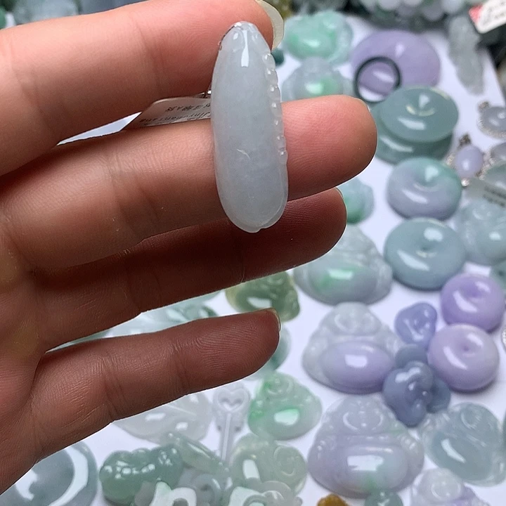 翡翠未镶嵌颈饰天然翡翠