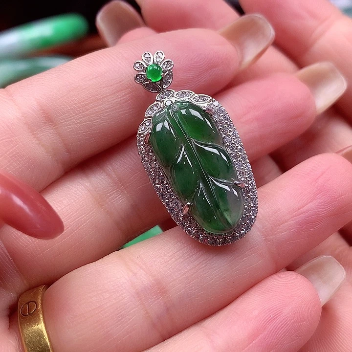 颈饰银S925镶嵌翡翠翡翠