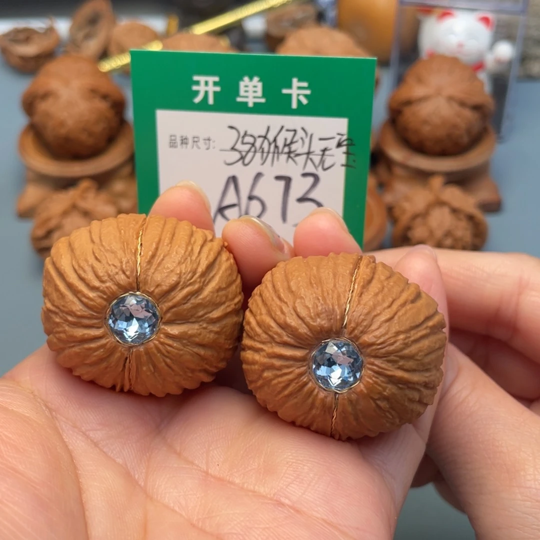 吊坠桃核文玩核桃