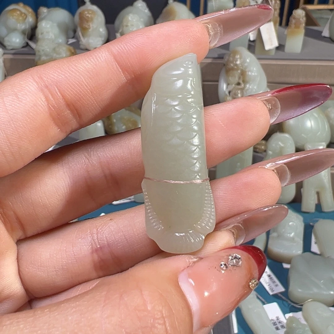 和田玉（糖玉）未镶嵌颈饰