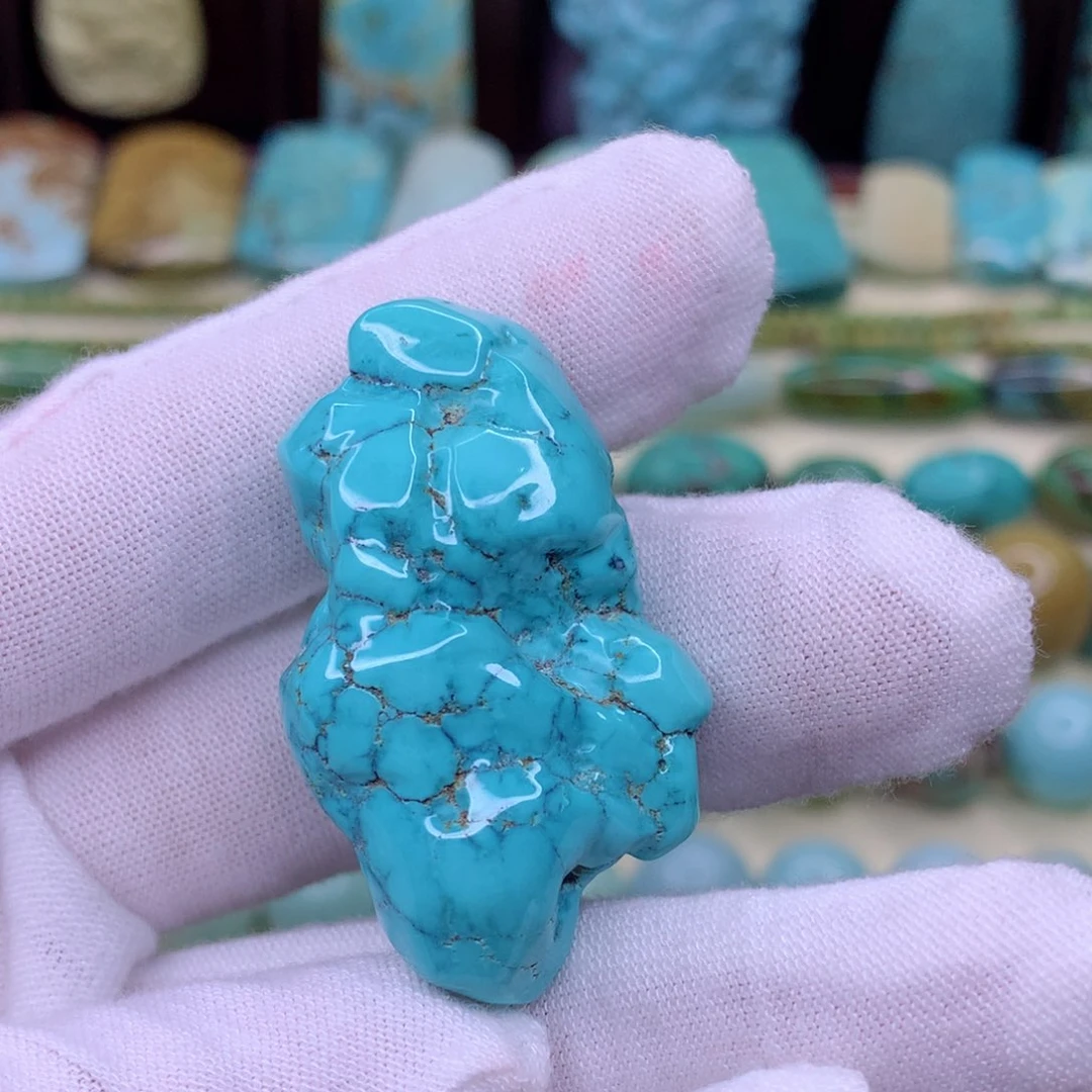 绿松石颈饰未镶嵌