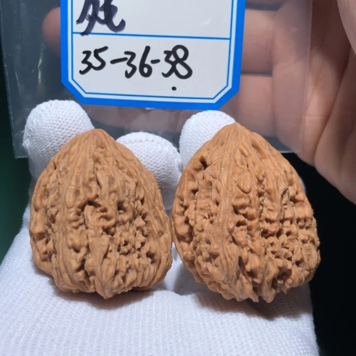 吊坠文玩核桃南疆天残拉丝2