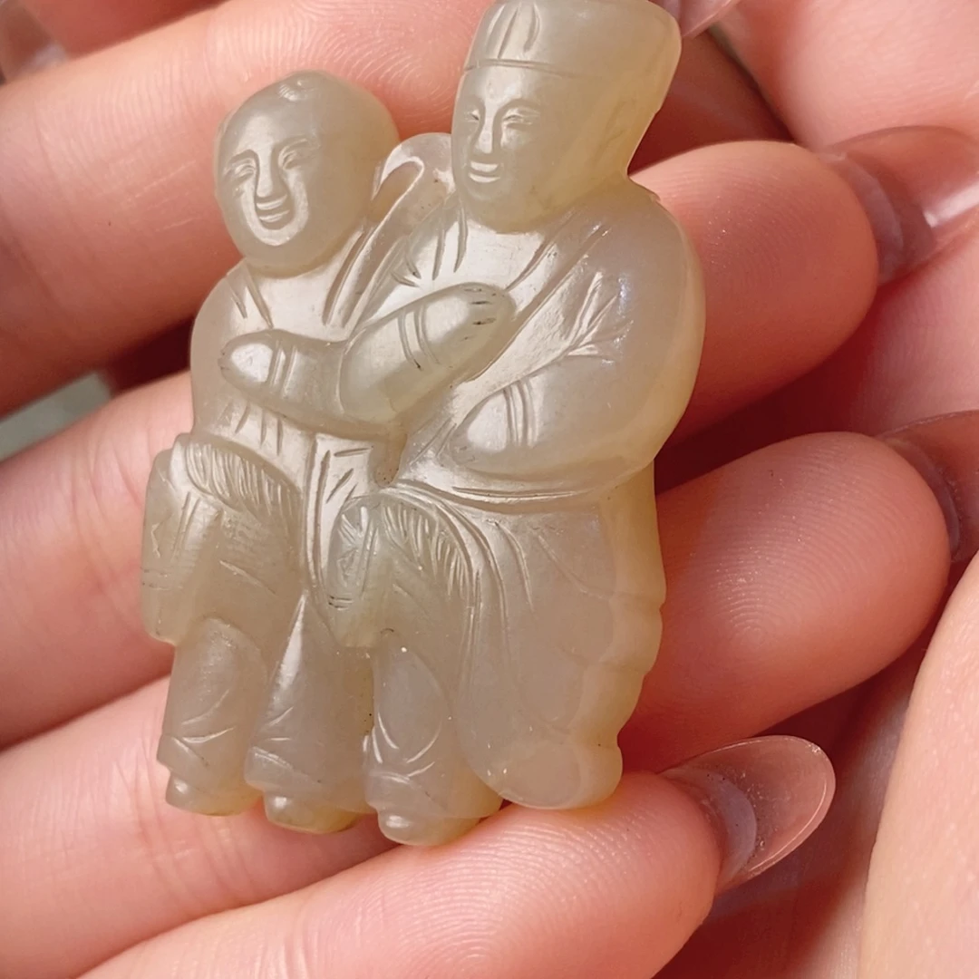 和田玉颈饰未镶嵌心****意