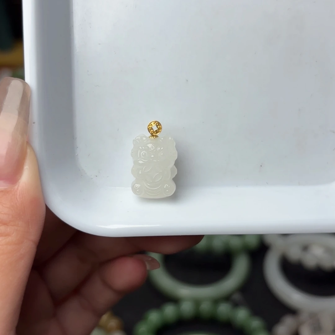 和田玉18K金镶嵌吊坠(不含链)