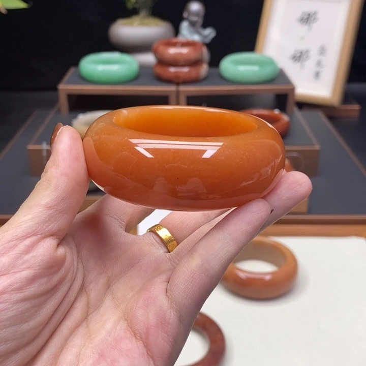 @***）石英质玉未镶嵌佘