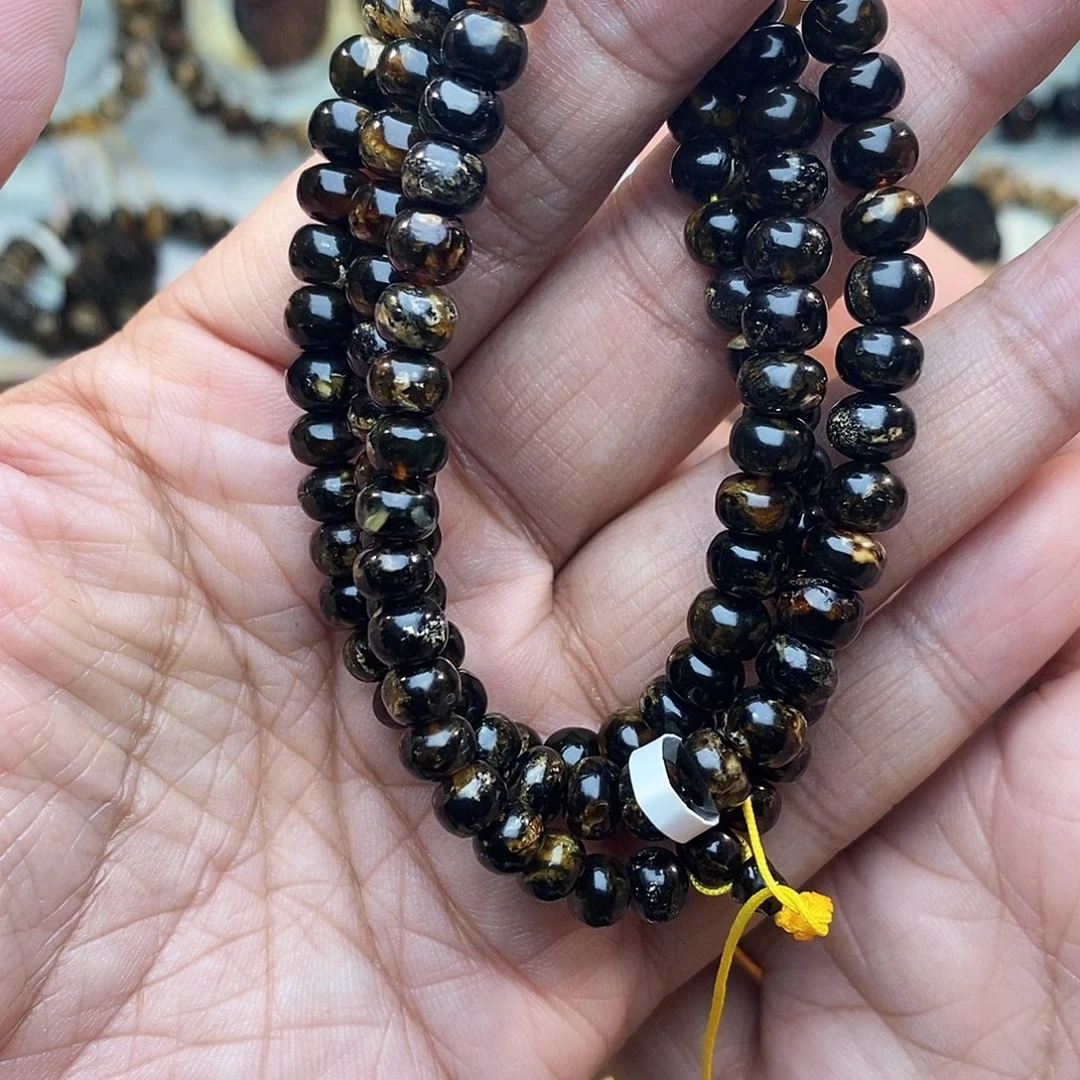 琥珀未镶嵌裸石6黑花