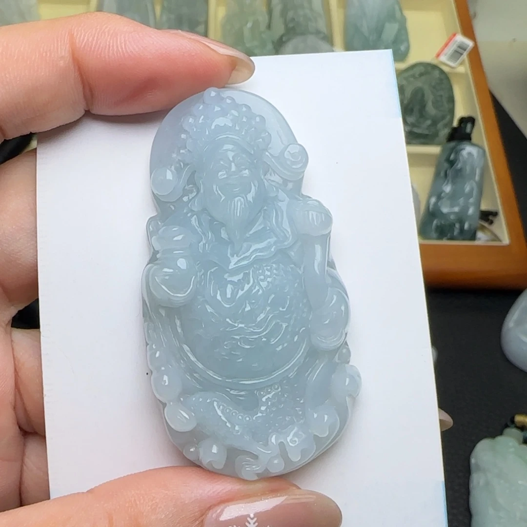 翡翠未镶嵌颈饰