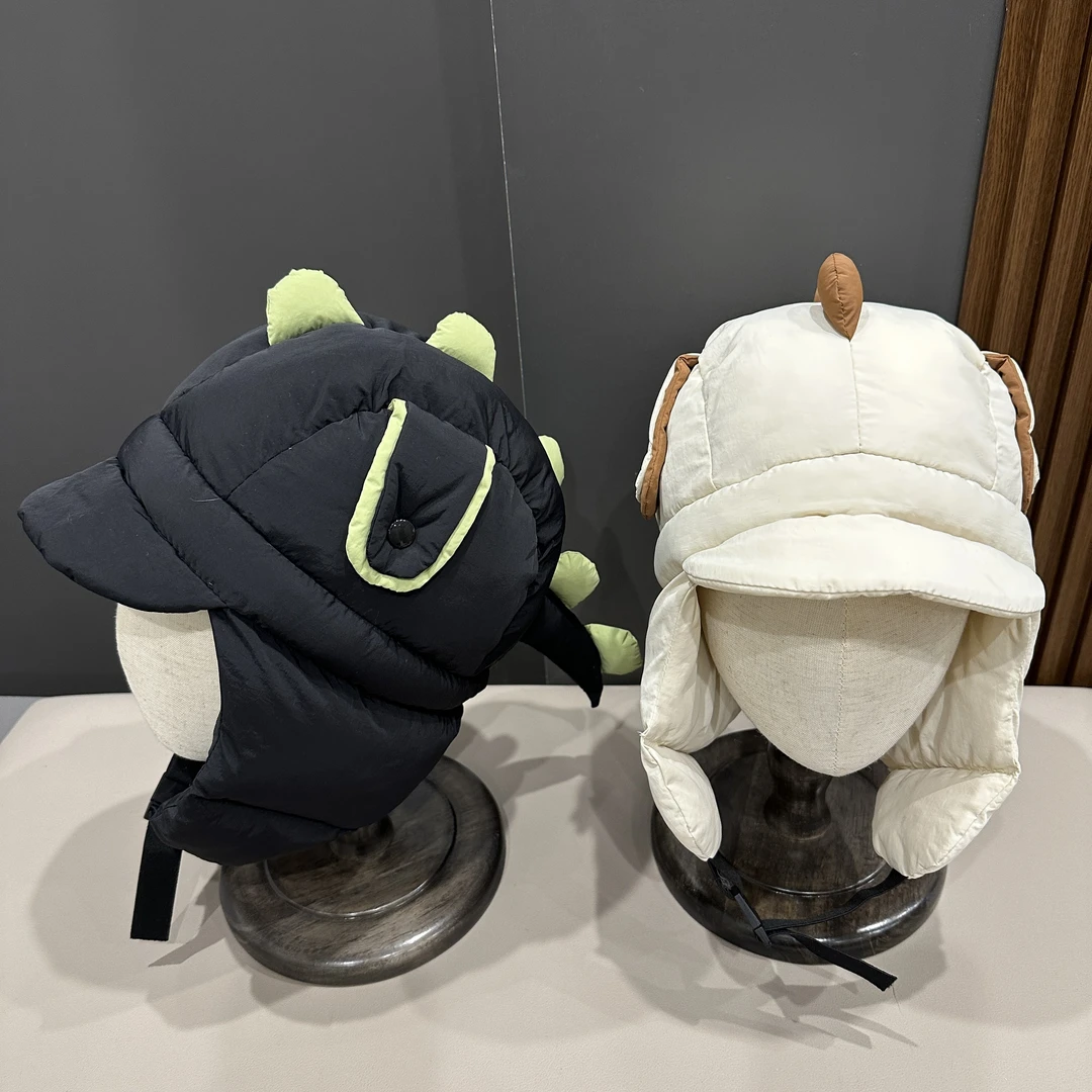 【轻盈头盔帽】儿童卡通恐龙充绒保暖头盔式雷锋帽女宝宝防风飞行帽