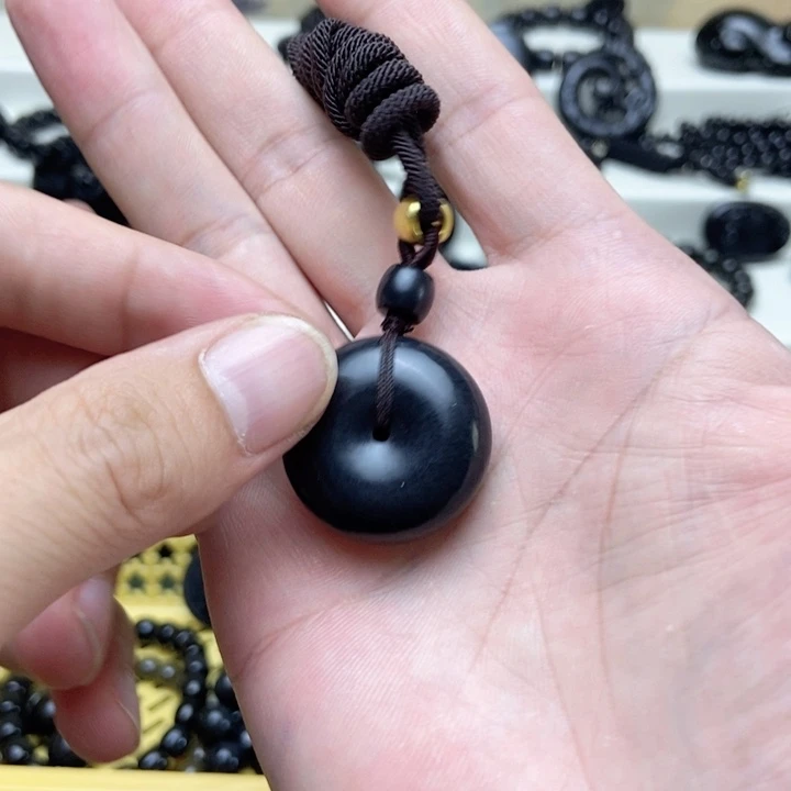 未镶嵌手链和田玉（墨玉）新疆墨玉山流水平安扣