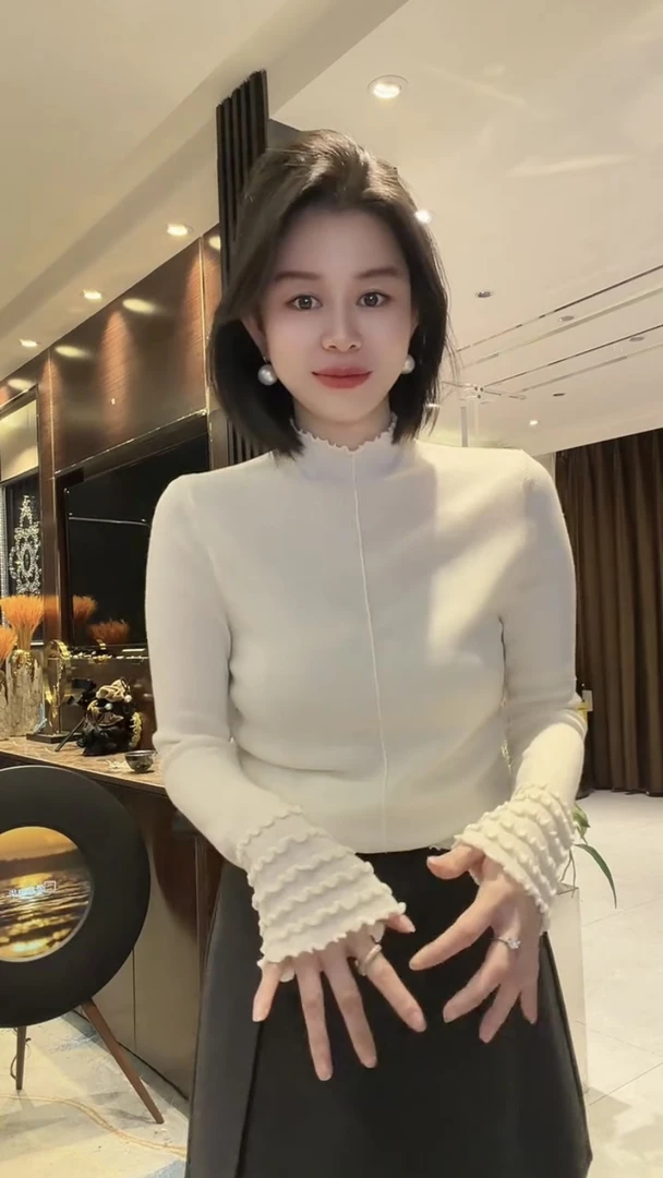 法式温柔风半高领木耳边长袖针织女修身显瘦气质明线打底上衣