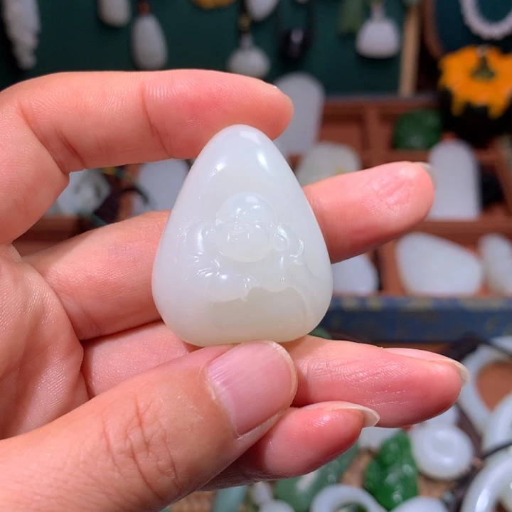 和田玉未镶嵌颈饰k**e