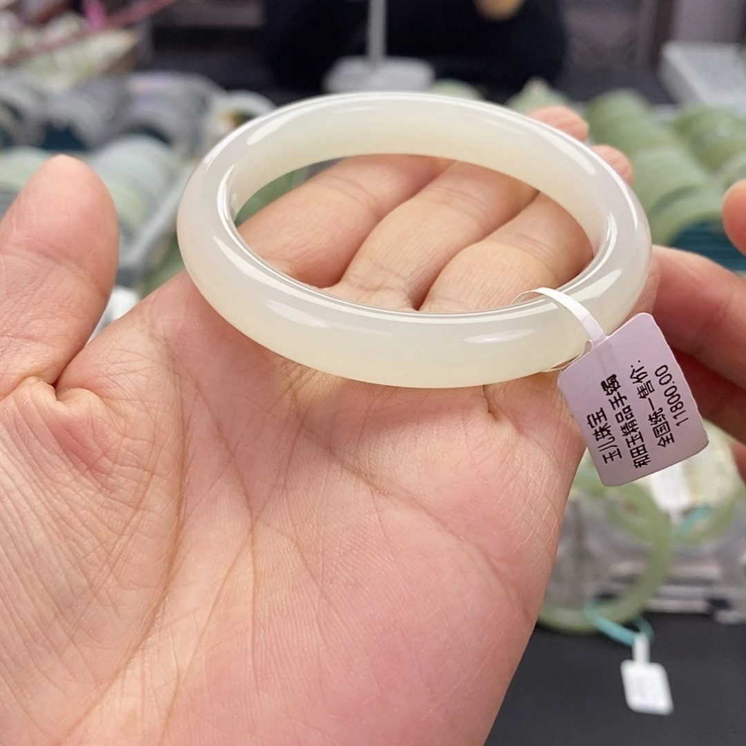 和田玉未镶嵌珠宝奇石和田玉手镯52