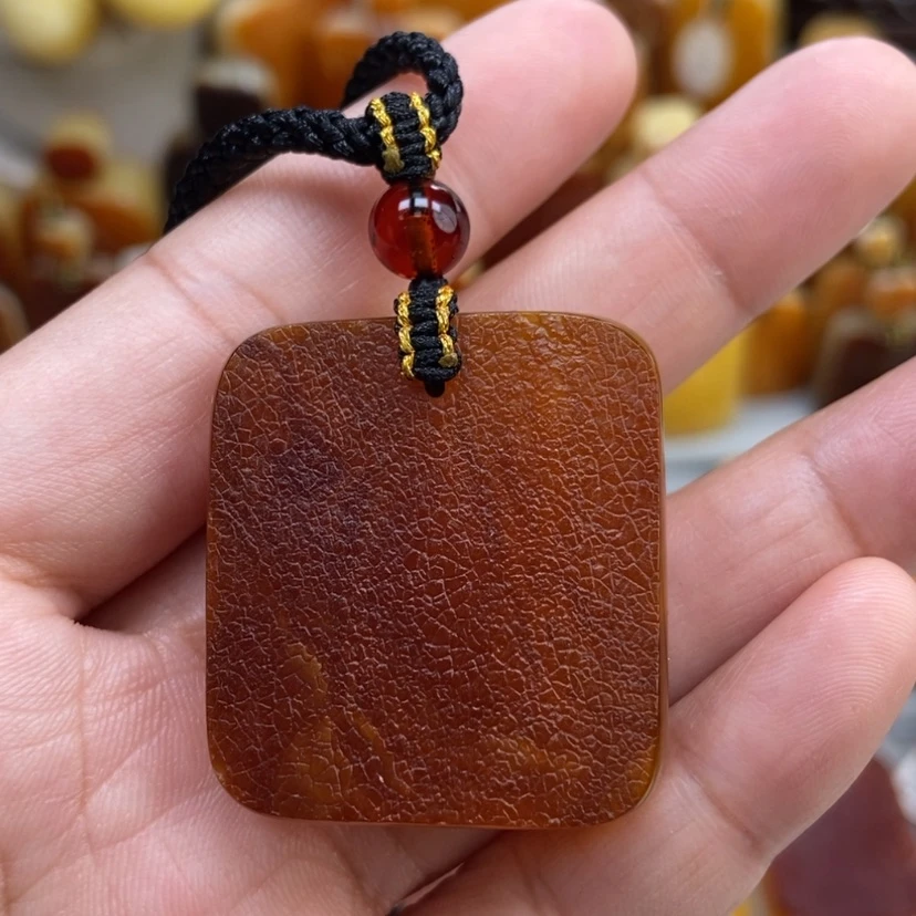 【闪购商品】琥珀颈饰未镶嵌