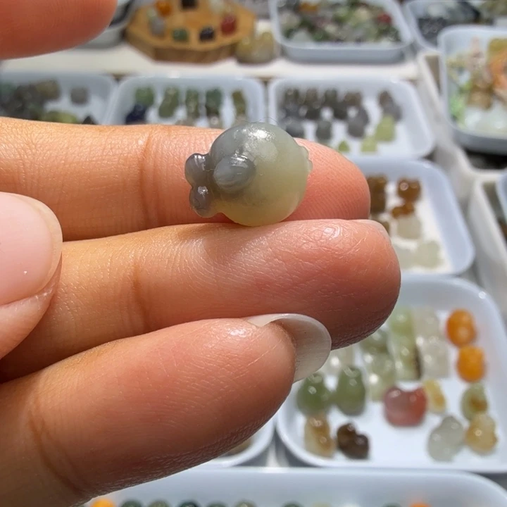 未镶嵌和田玉珠宝半成品