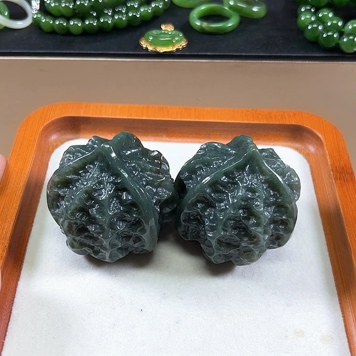 未镶嵌和田玉把件