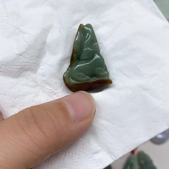 翡翠未镶嵌颈饰天然缅甸翡翠
