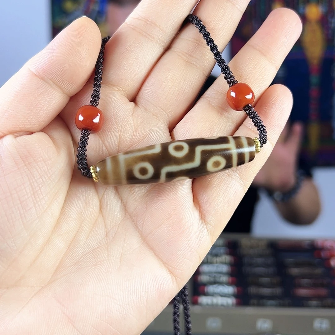 合金颈饰玛瑙/玉髓～张魁