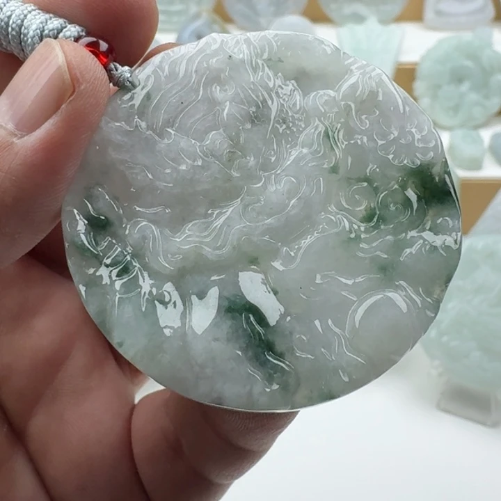 翡翠未镶嵌颈饰天然缅甸A货翡翠