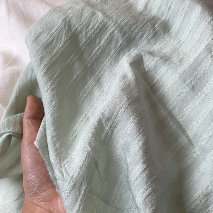 天丝（莱赛尔纤维）绿色条纹2米透明