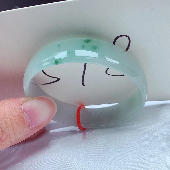翡翠未镶嵌手镯翡翠