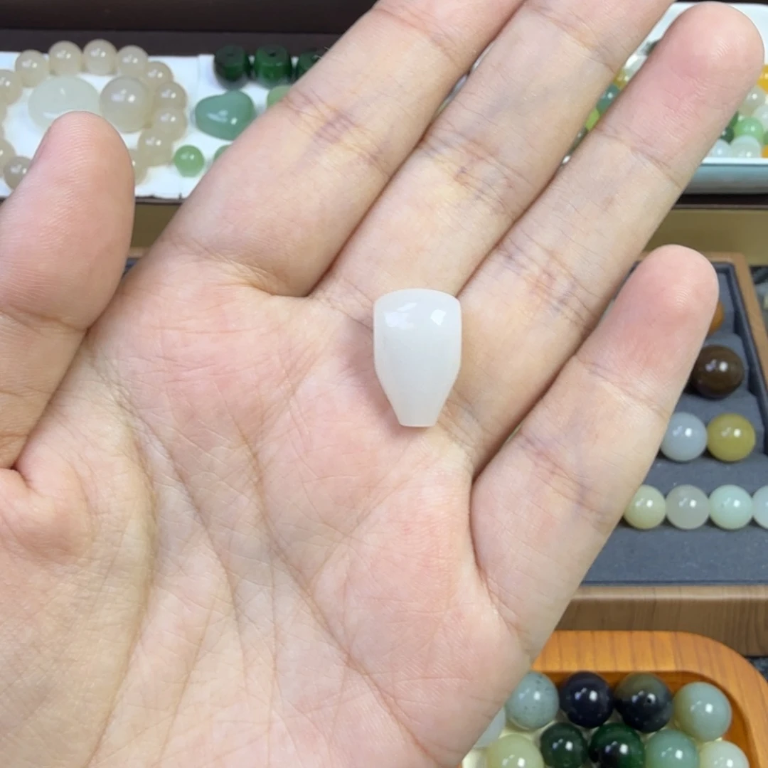 和田玉未镶嵌珠宝半成品青海冰白三通对孔10.9