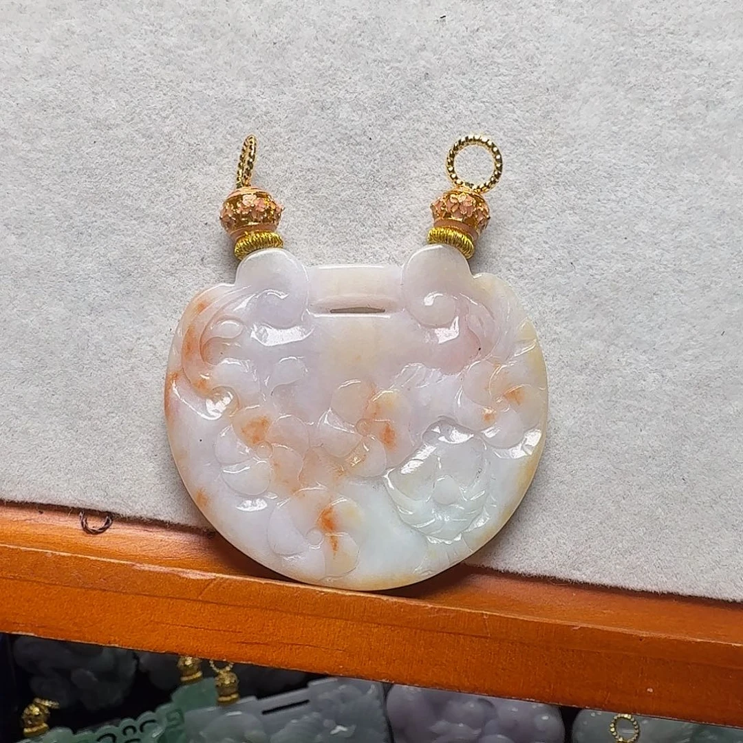 吊坠(赠链)未镶嵌翡翠