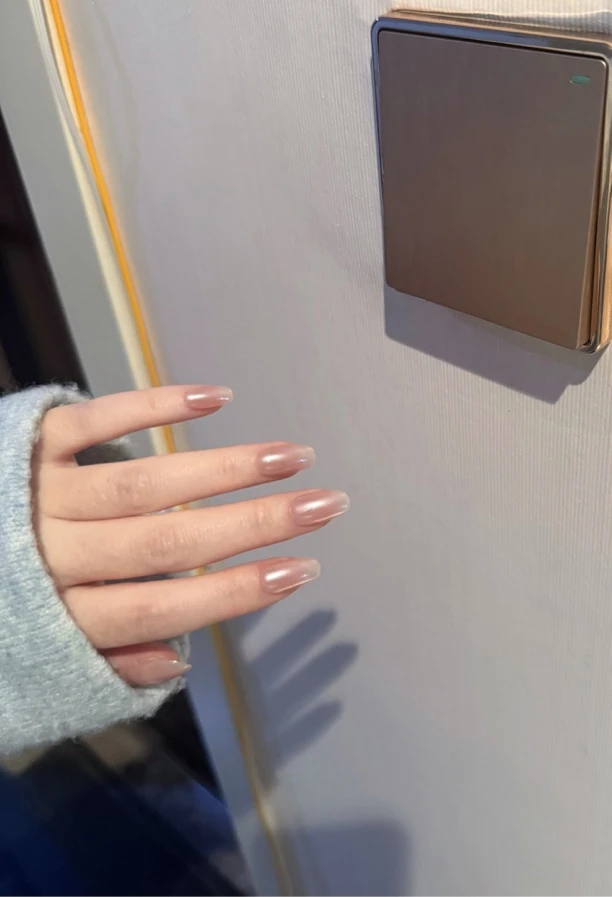 【海莉同款】巨温柔欧美海莉同款裸粉色珍珠光泽显白日常穿戴甲片