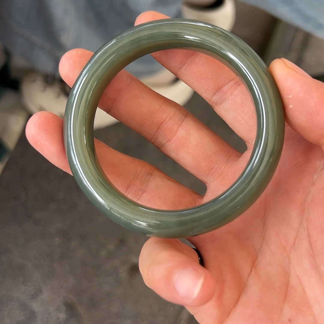 和田玉（碧玉）手镯未镶嵌