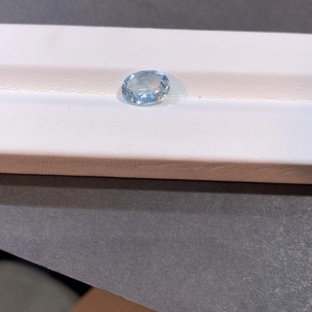欧***瑟裸石海蓝宝石2.5克拉