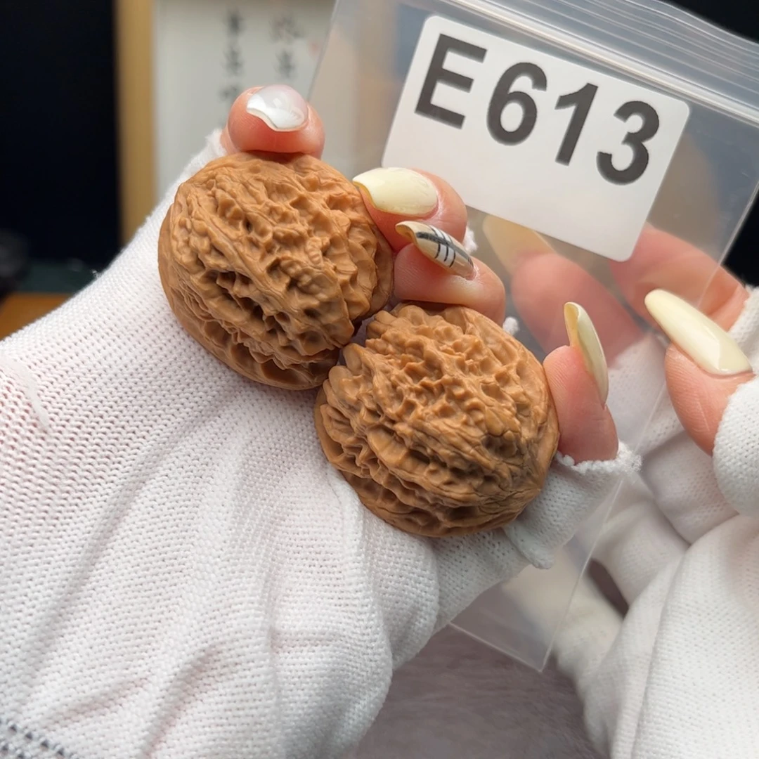 武***饰文玩核桃把件35野牛开播福利e613