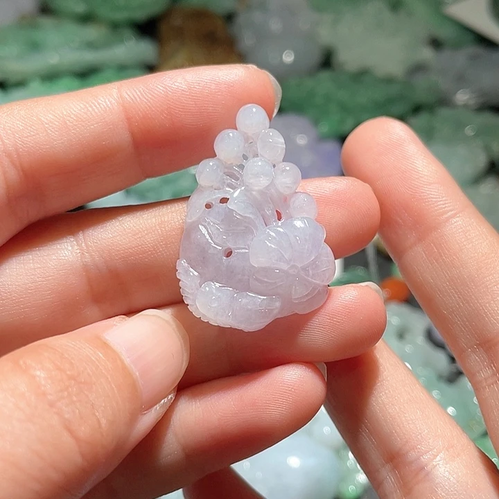 颈饰未镶嵌翡翠天
