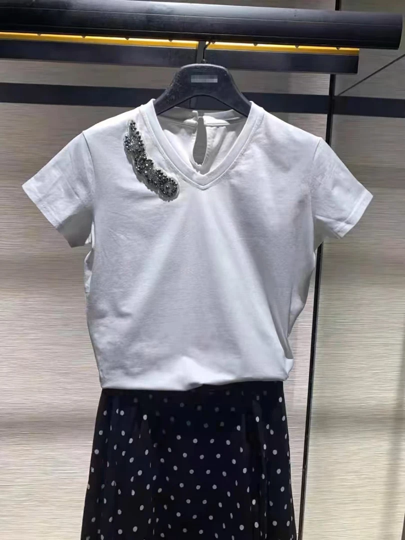 2025春夏季单边镶钻时尚洋气V领时尚短袖T恤女5300211上衣