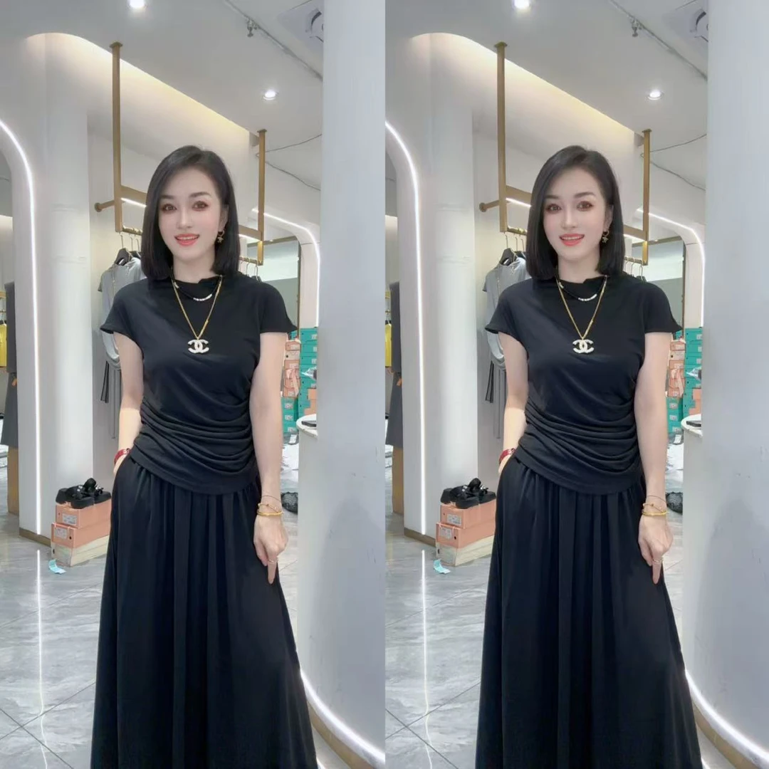 （少琴家）气质轻奢款 | 圆领针织短袖 + 灰色垂坠长裙两件套