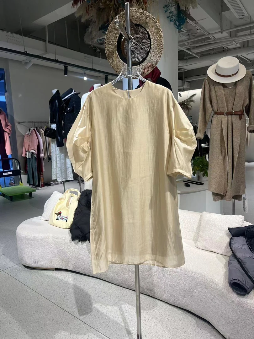 C 888 休闲宽松连衣裙