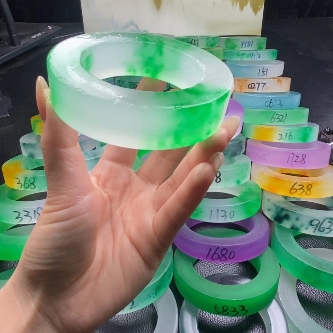 岁****玉独龙翠百搭手镯