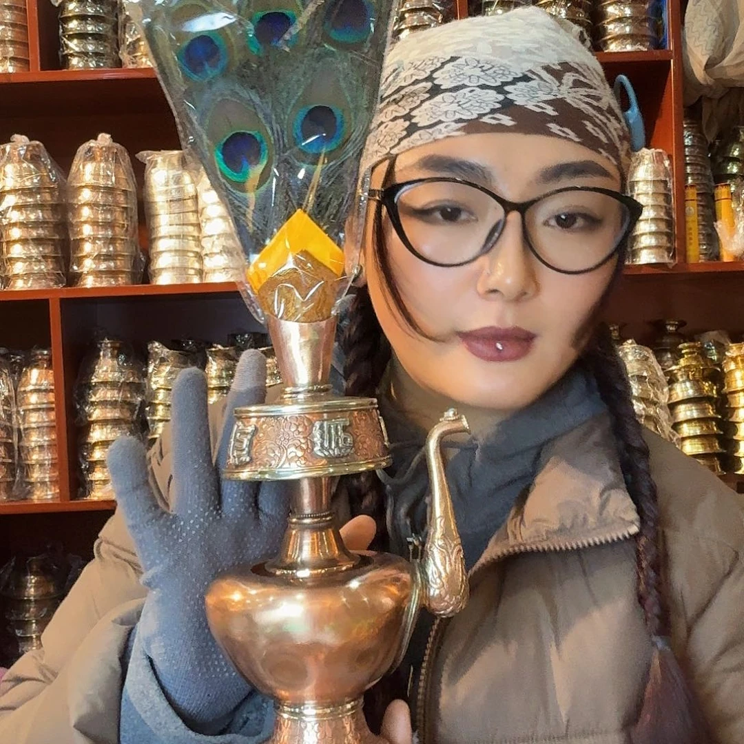 铜尼泊尔纯手工纯紫铜宝瓶一个