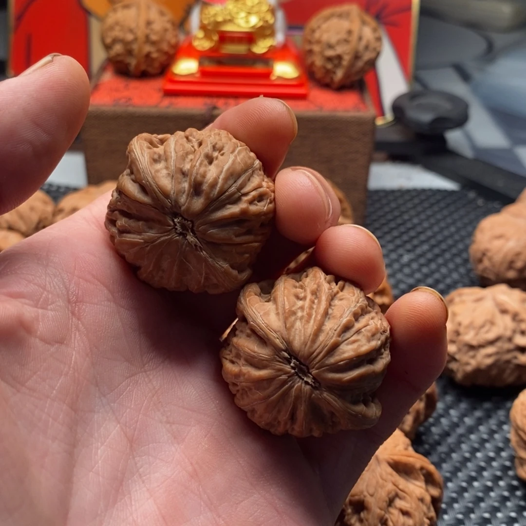 岁****文玩核桃精品对铁锤
