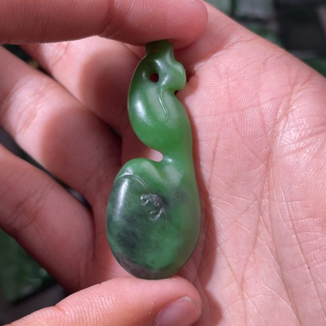 和田玉（碧玉）未镶嵌颈饰