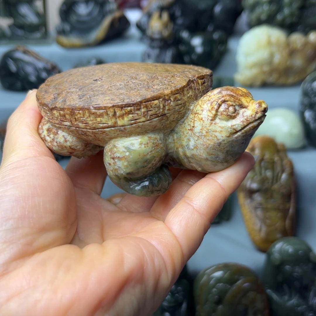 岫岩河磨玉（透闪石质玉）未镶嵌把件