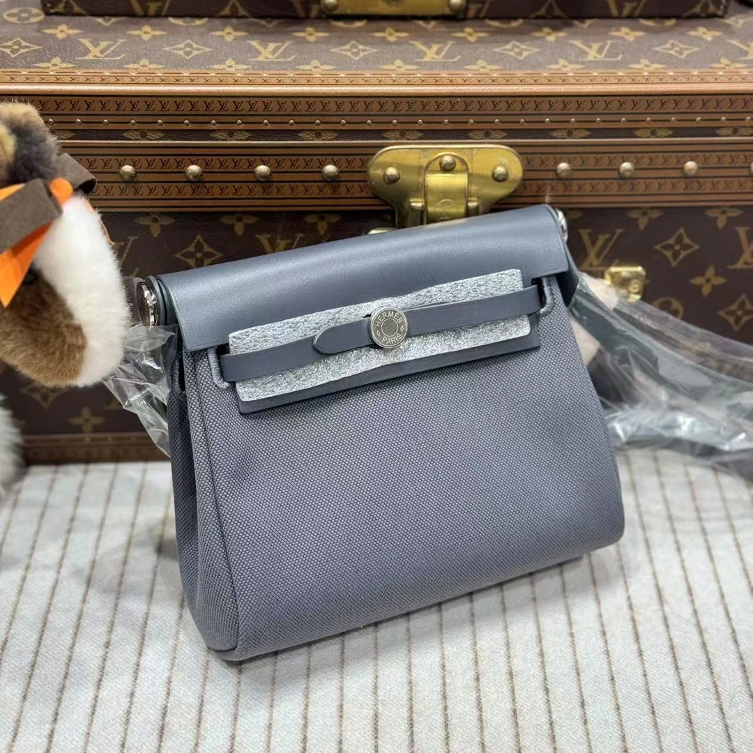 全新未使用 Hermes/爱马仕 lina/爱马仕石板灰miniherbag包