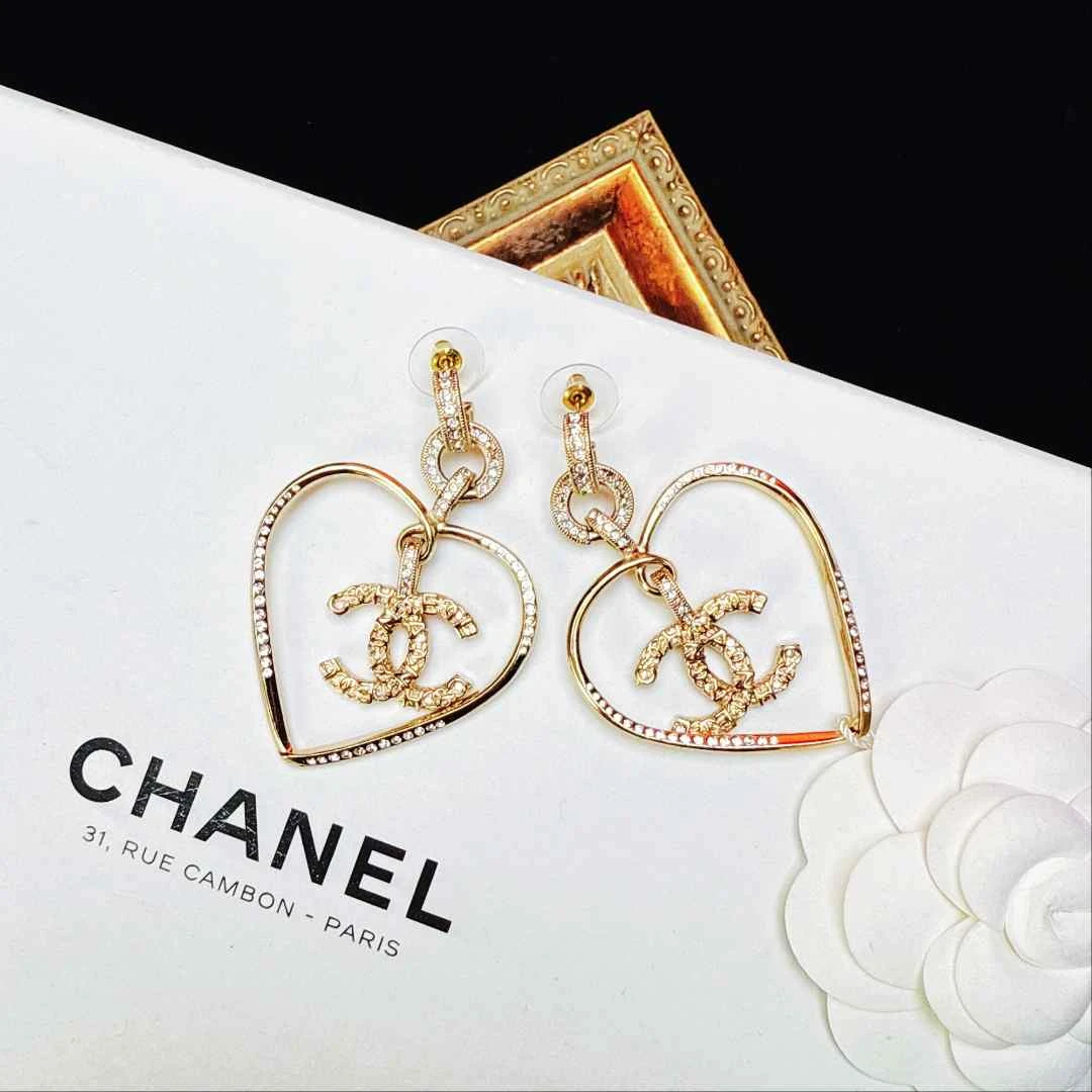 95新 Chanel/香奈儿 柚礼中古/香奈儿素金桃心双c莱茵石耳钉xp
