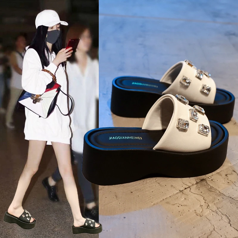 小个子增高拖鞋女夏季外穿2025新款百搭一字拖厚底时尚水钻凉拖潮