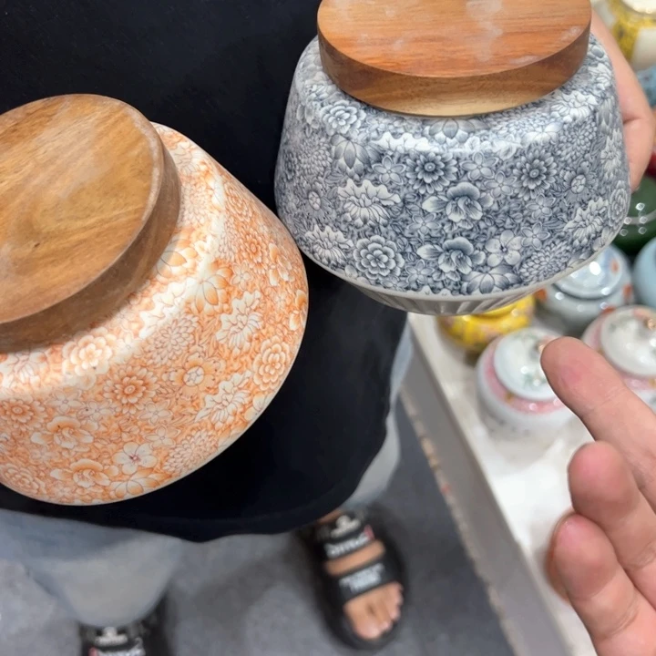 瑕疵福利品陶瓷茶叶罐介意勿拍