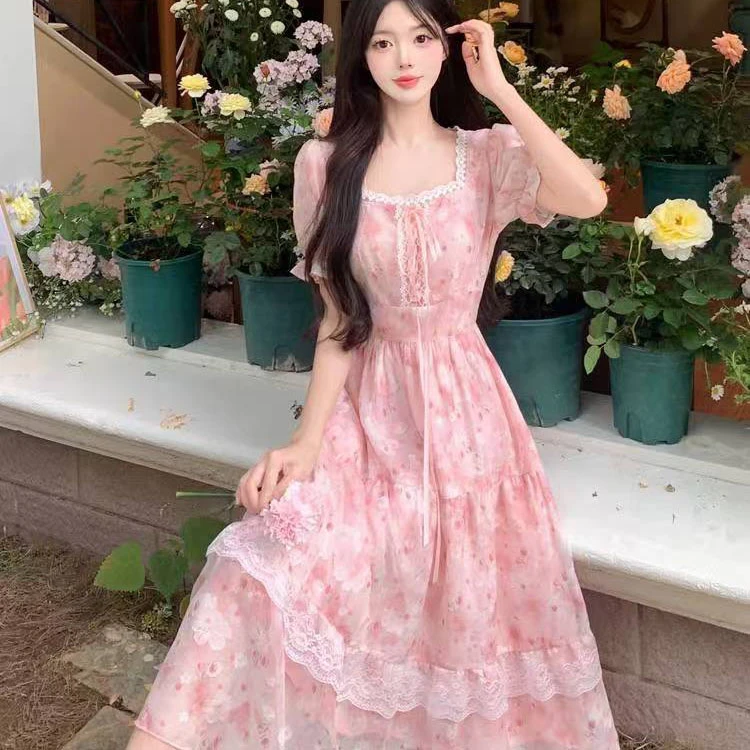 大码连衣裙胖妹妹优雅浪漫长裙法式郁金香甜美碎花方领高腰显瘦