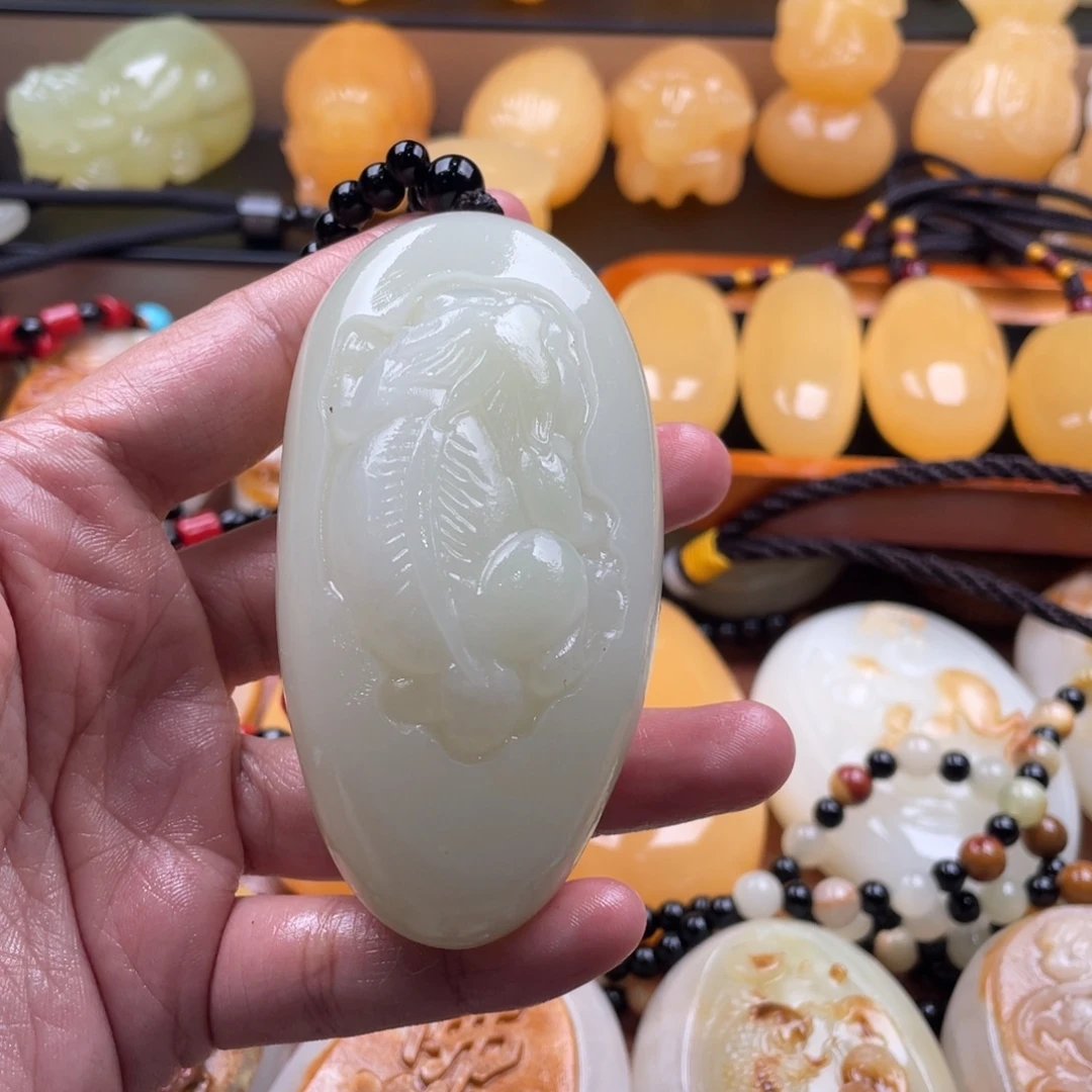用***9石材天然古青石手把件